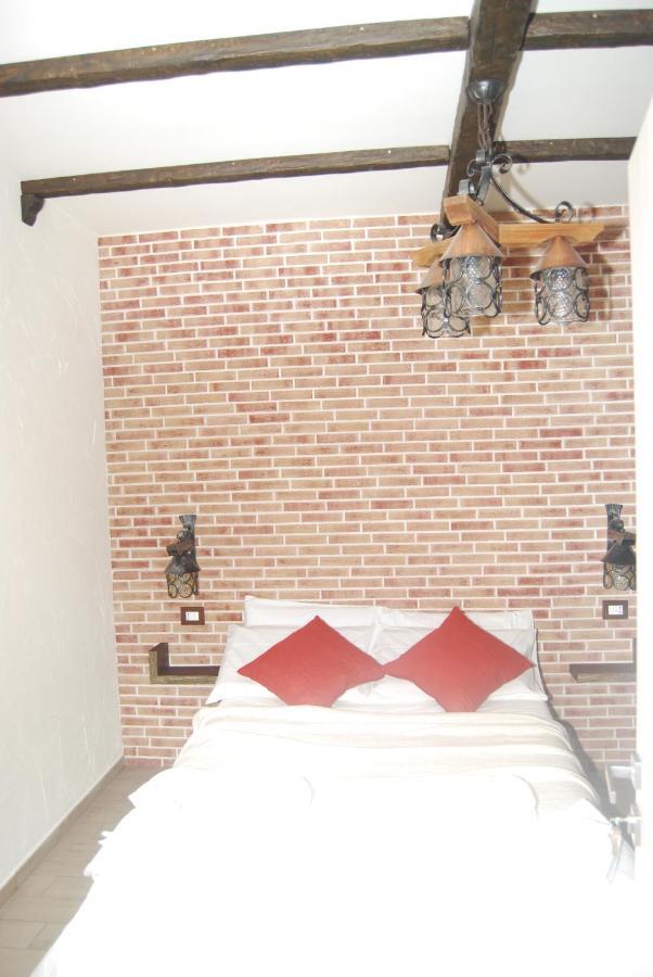 Domus Florio - Humanitas Rozzano Bed and Breakfast Pieve Emanuele Eksteriør billede