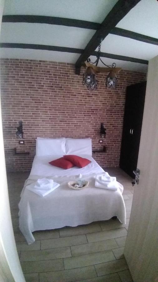 Domus Florio - Humanitas Rozzano Bed and Breakfast Pieve Emanuele Eksteriør billede